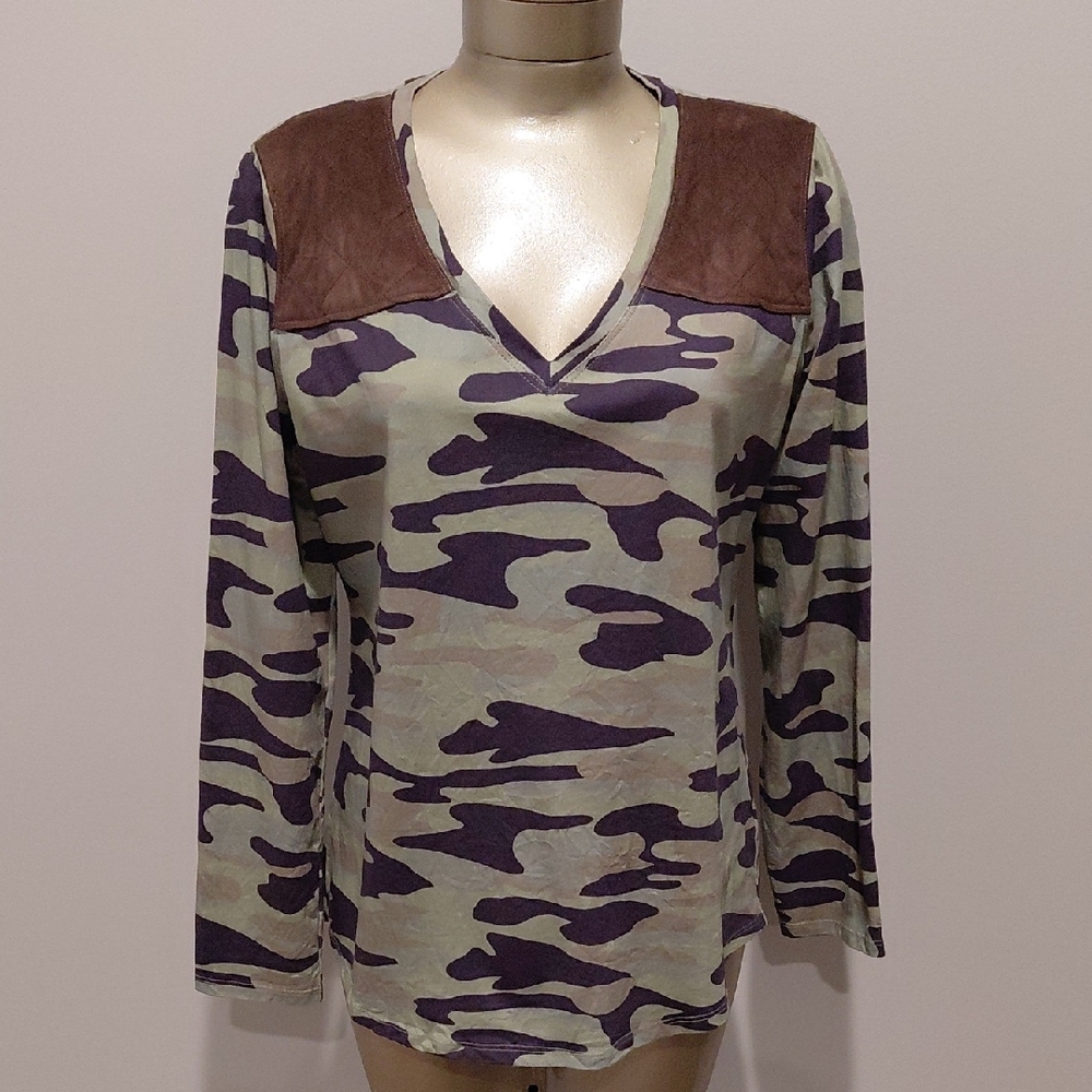 Kevin's Huntress Brown & Green Camouflage V-Neck Long Sleeve Top